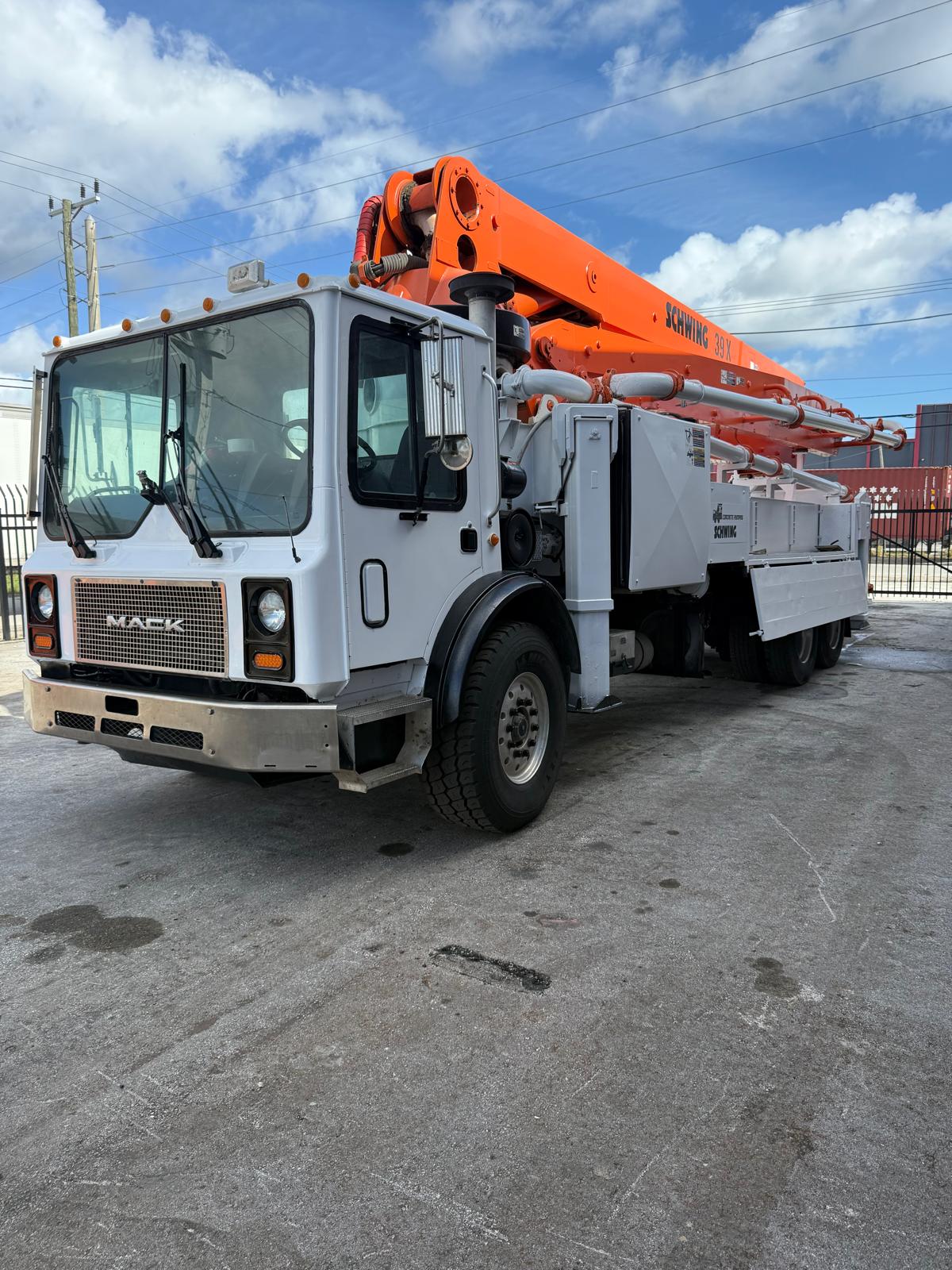 2003 Schwing 2525H-5 39M Concrete Pump | Mack MR688S | 4-Section Boom