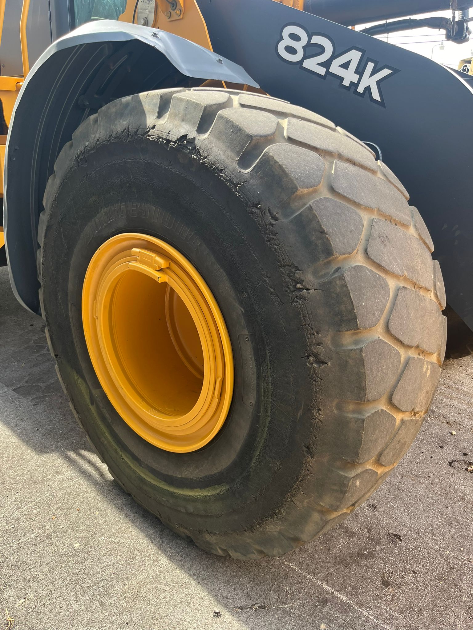 2012 John Deere 824K Wheel Loader