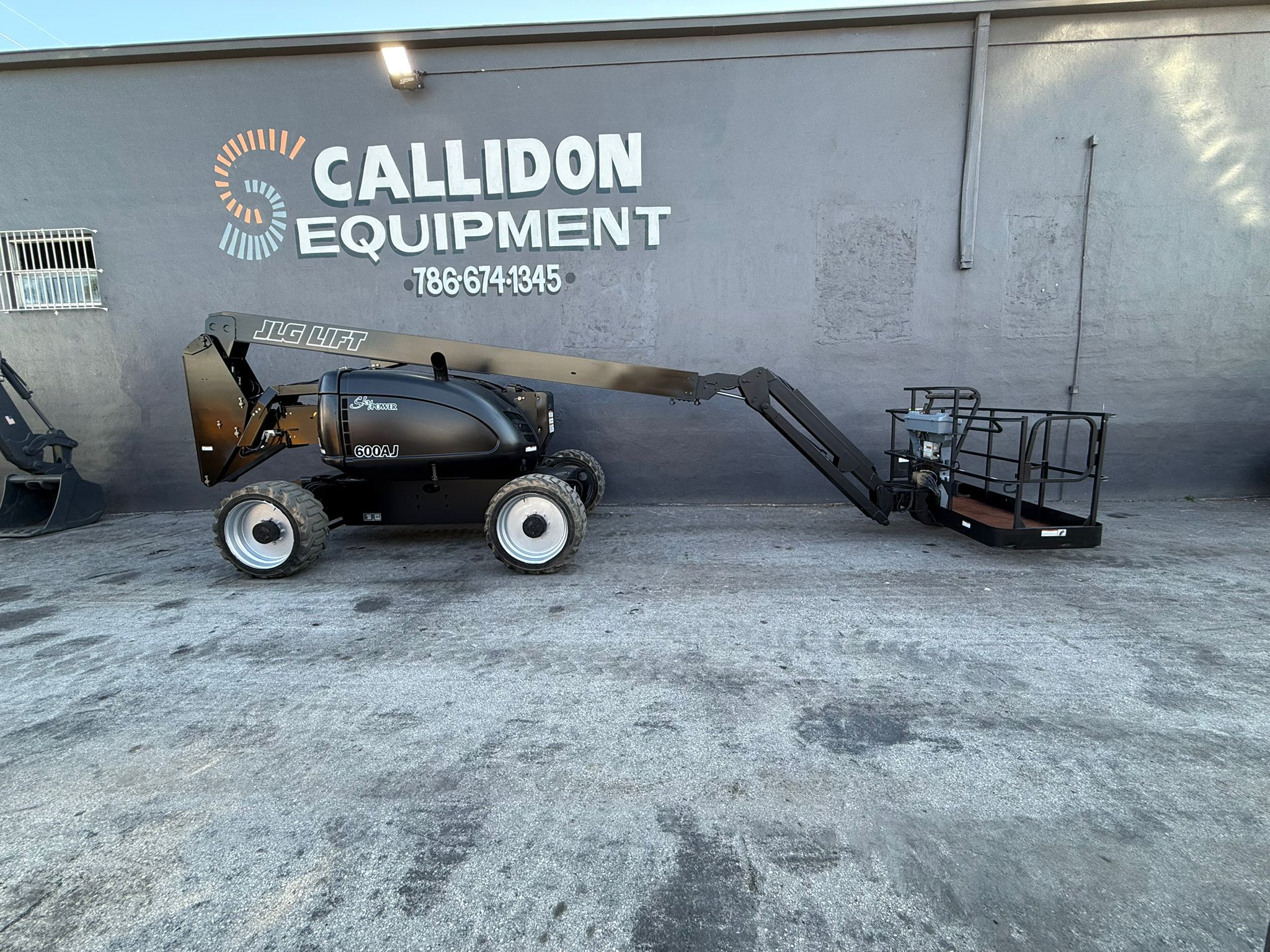 JLG 600AJ Articulating Boom Lift - Stock#BL2235