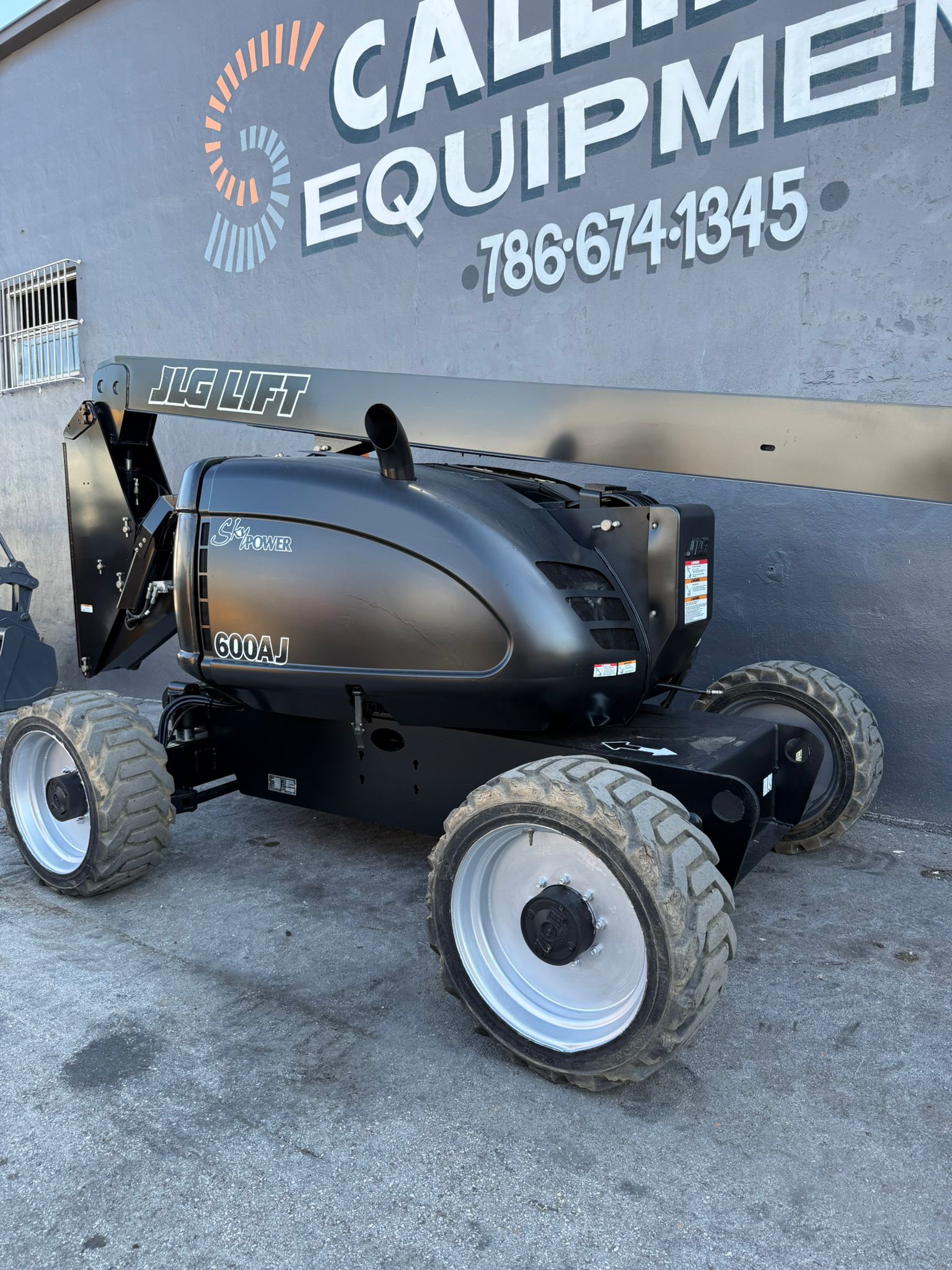 JLG 600AJ Articulating Boom Lift - Stock#BL2235