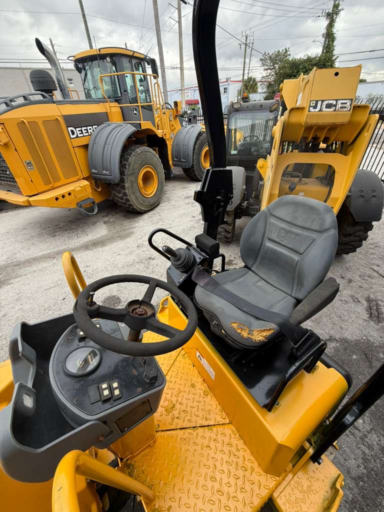 2012 Cat CB24 Double Drum Roller