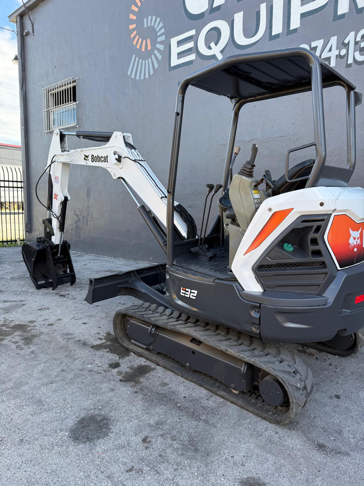 2018 Bobcat E32i Mini Excavator