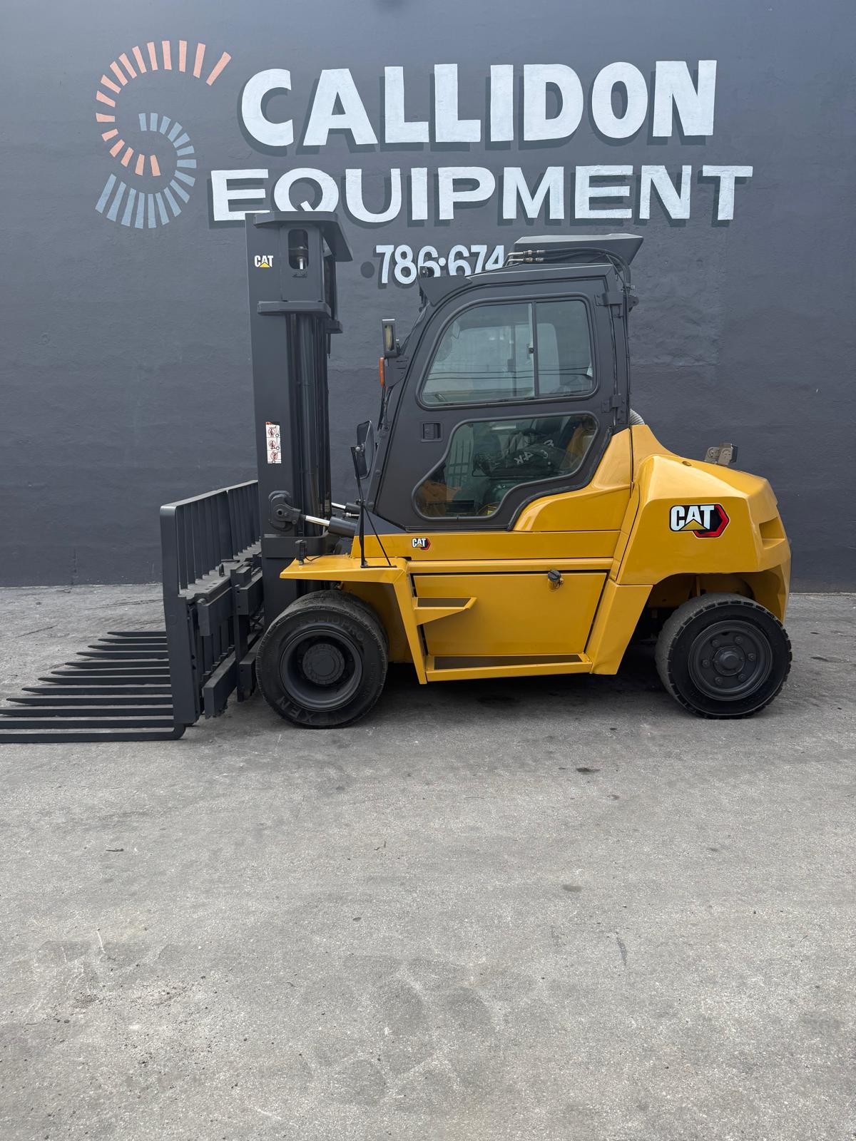 2014 Cat DP70N 12,300 lb Diesel Forklift